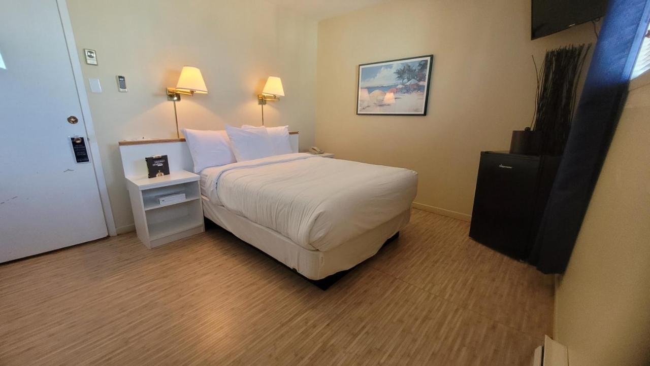 Hotel Aquamer Carleton-sur-Mer Экстерьер фото