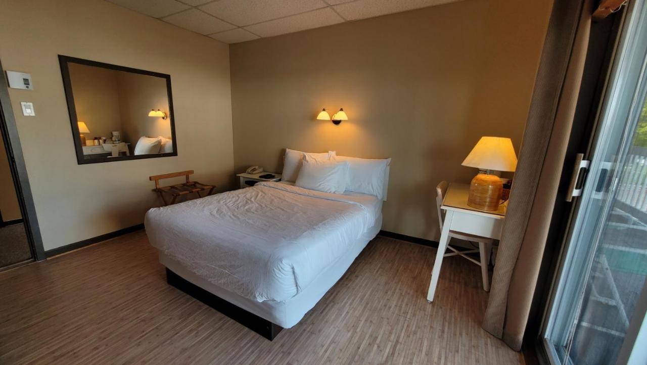 Hotel Aquamer Carleton-sur-Mer Экстерьер фото