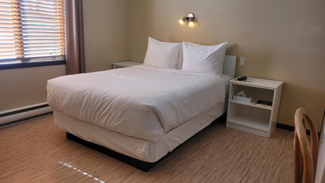 Hotel Aquamer Carleton-sur-Mer Экстерьер фото