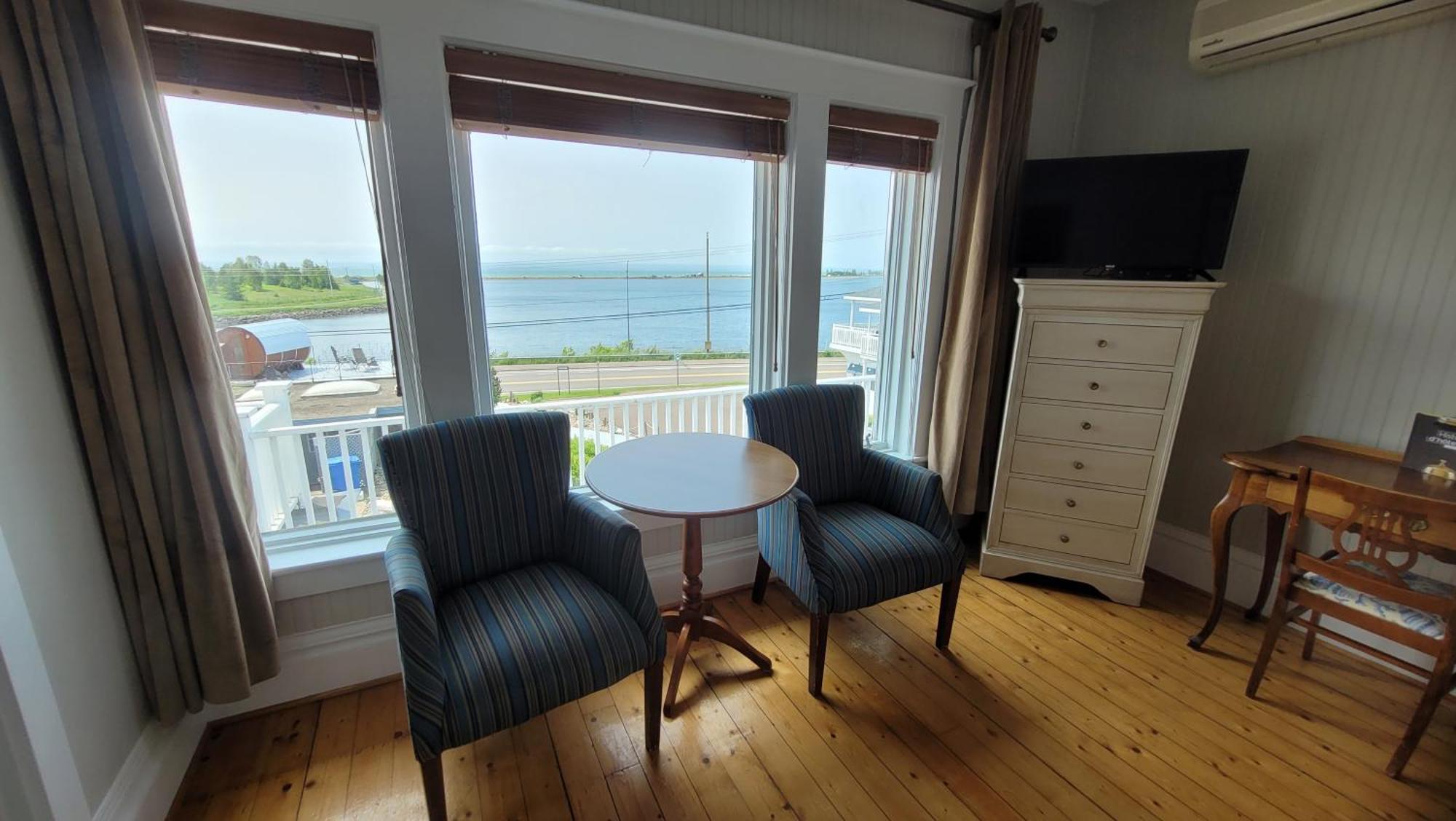 Hotel Aquamer Carleton-sur-Mer Экстерьер фото